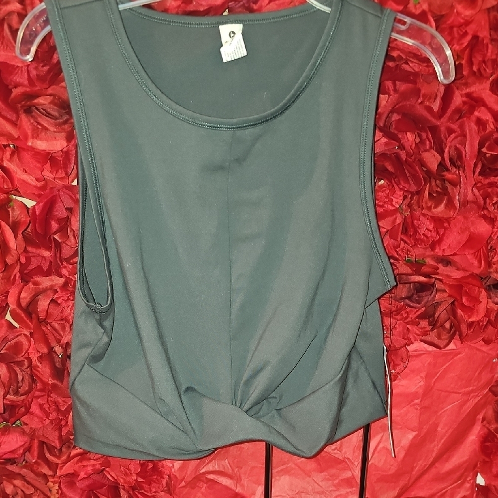 90 Degree By Reflex Shire Green Active Crop Tank Top Size Medium